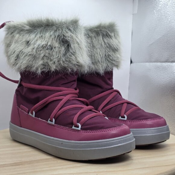 Womens Size 8 - Crocs Lodge Point Snow Boots Faux Fur Trim Pomegranate 203423 - Picture 5 of 9